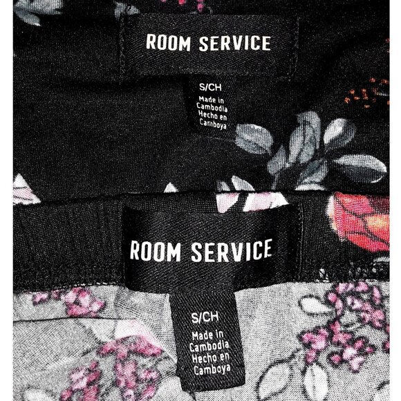 Room Service Black and Pink Floral Print Pajamas Set Size S Capris Short Sleeve - Picture 7 of 7